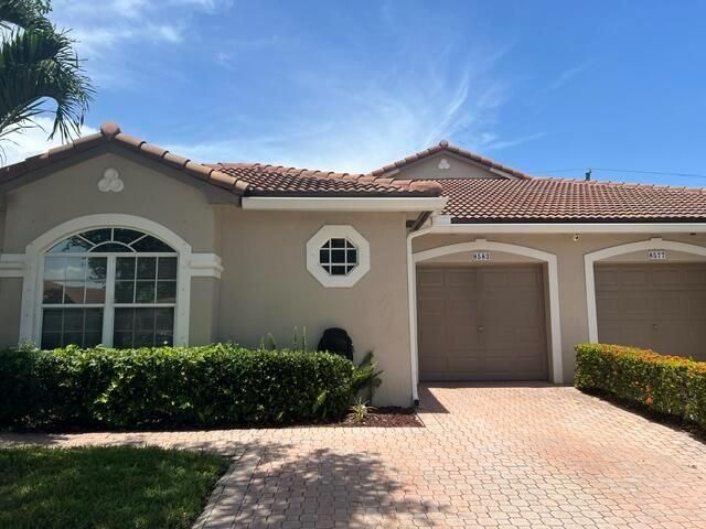 8583 Vía Serena, Boca Raton, FL 33433