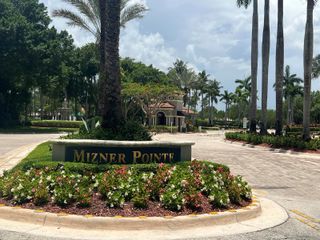 8583 Vía Serena, Boca Raton, FL 33433