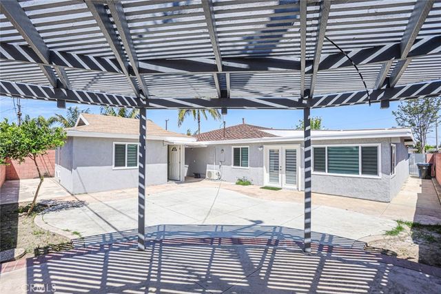 8872 Montrose Avenue, Westminster, CA 92683