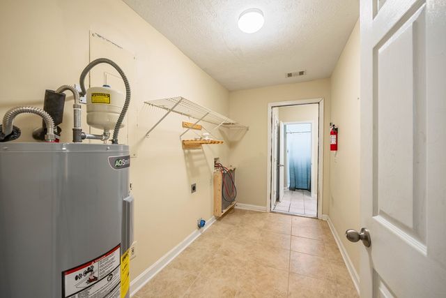 556 Douglas Drive, Ellerslie, GA 31807