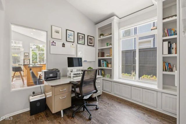 795 Livingston Avenue, Ventura, CA 93003