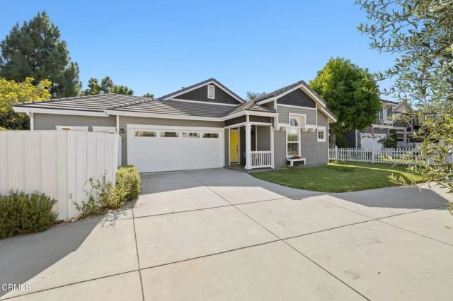 795 Livingston Avenue, Ventura, CA 93003