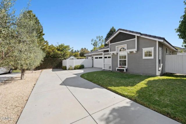 795 Livingston Avenue, Ventura, CA 93003