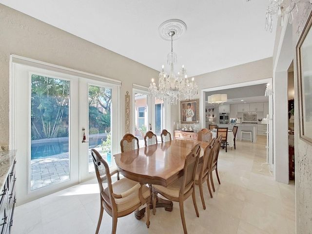 4833 WINDMILL PALM TERRACE NE, St Petersburg, FL 33703