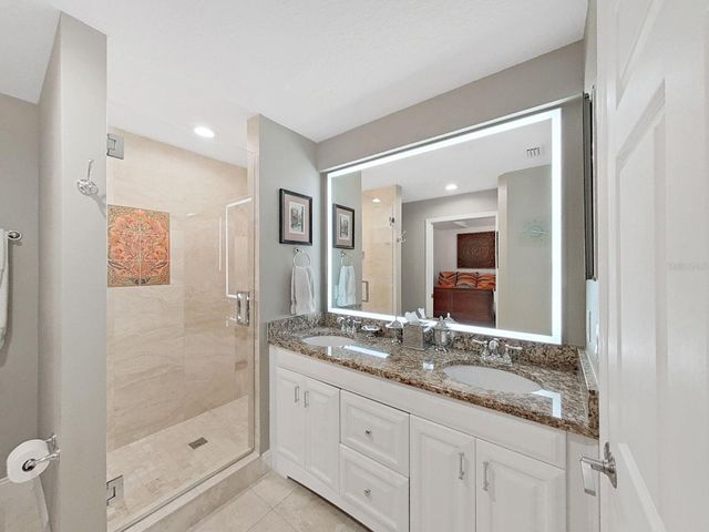 4833 WINDMILL PALM TERRACE NE, St Petersburg, FL 33703