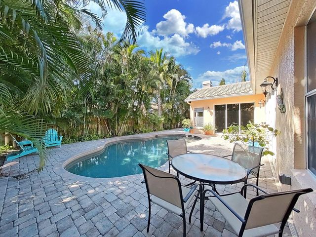 4833 WINDMILL PALM TERRACE NE, St Petersburg, FL 33703