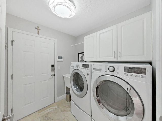 4833 WINDMILL PALM TERRACE NE, St Petersburg, FL 33703