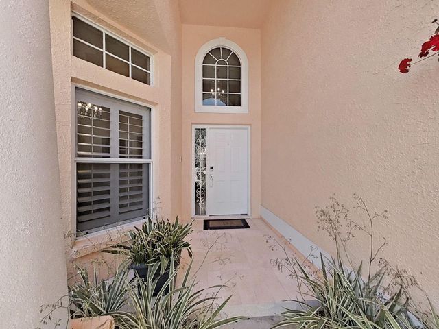 4833 WINDMILL PALM TERRACE NE, St Petersburg, FL 33703