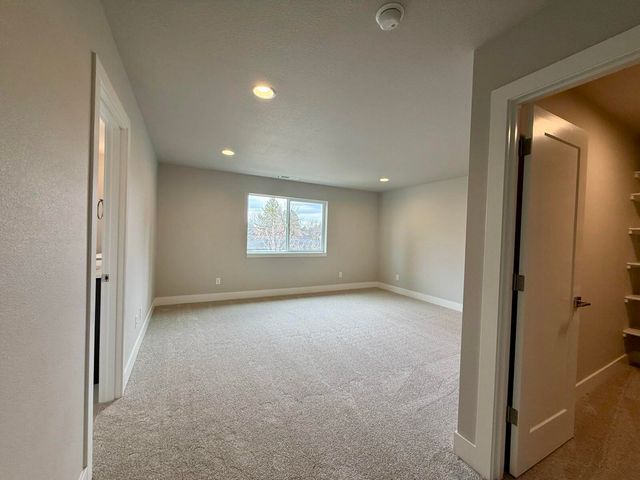 61425 SE Daybreak Court Lot 6, Bend, OR 97702