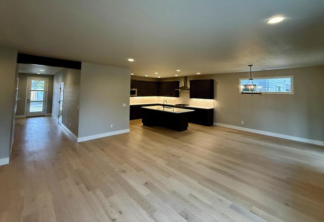 61425 SE Daybreak Court Lot 6, Bend, OR 97702