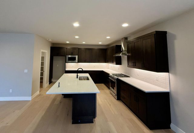 61425 SE Daybreak Court Lot 6, Bend, OR 97702