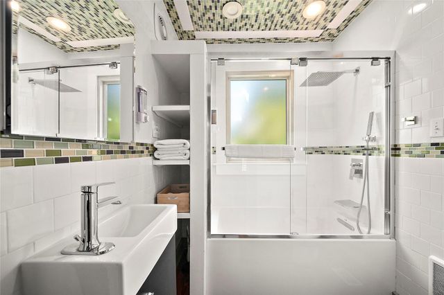 1112 17th Street, Galveston, TX 77550