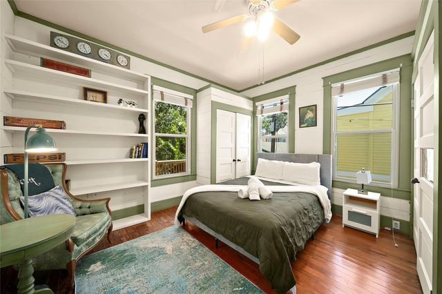 1112 17th Street, Galveston, TX 77550