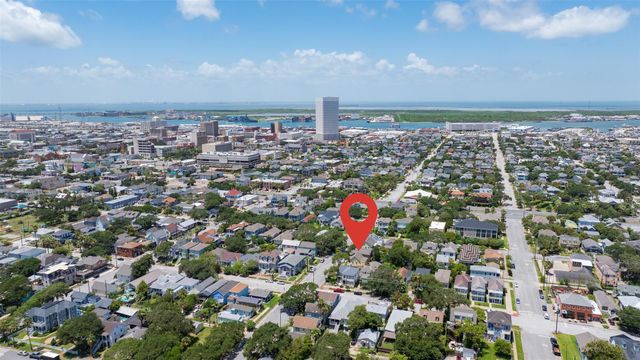 1112 17th Street, Galveston, TX 77550