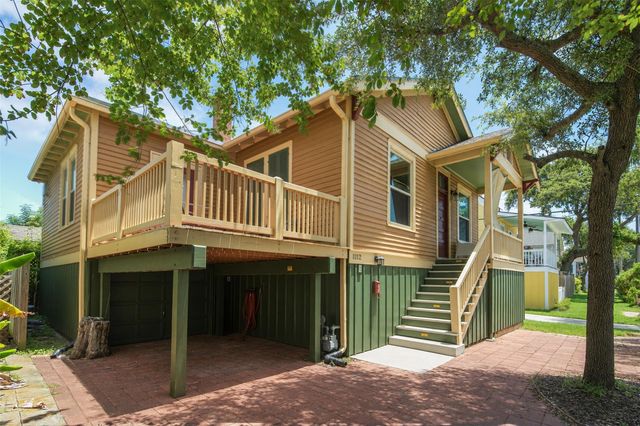 1112 17th Street, Galveston, TX 77550