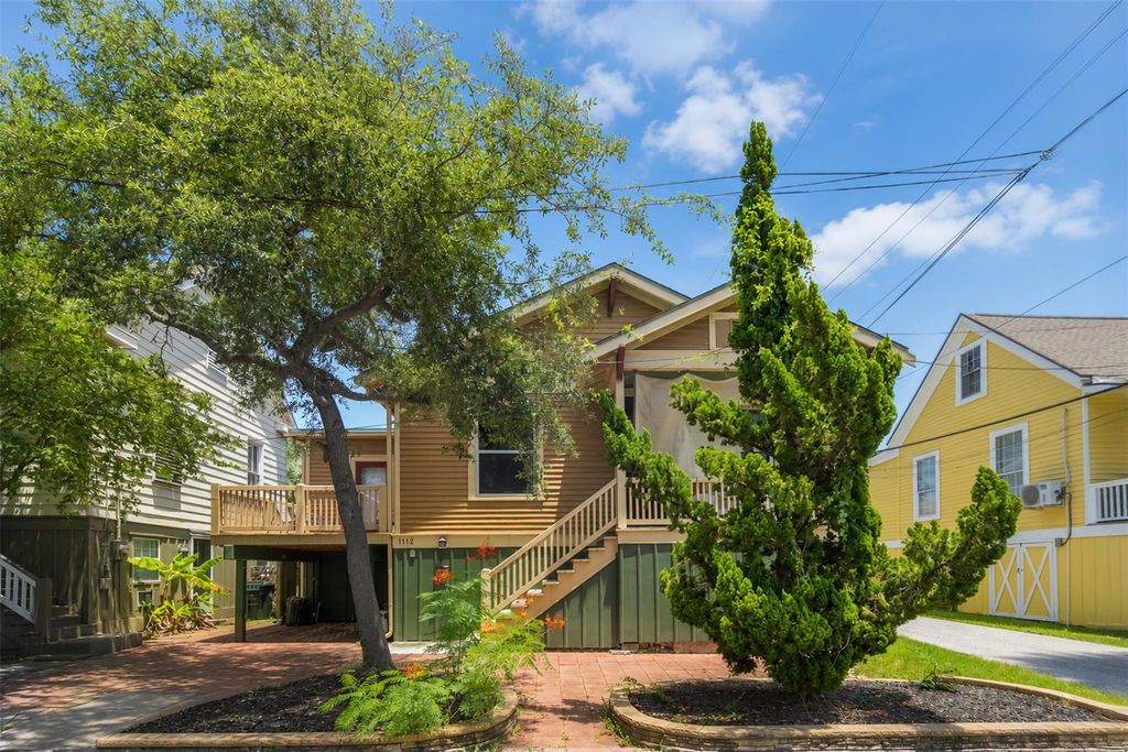 1112 17th Street, Galveston, TX 77550