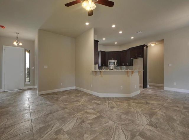 208 Venture BLVD S, Point Venture, TX 78645