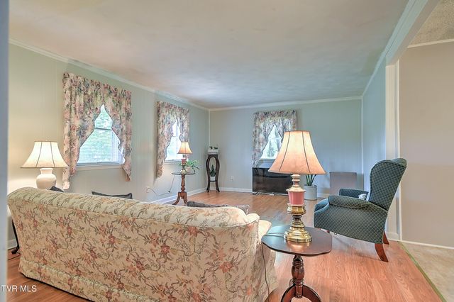 5950 Lone Star Road, Kingsport, TN 37660