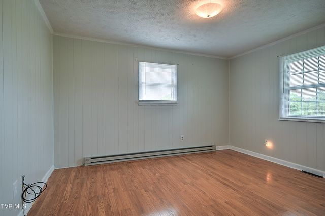 5950 Lone Star Road, Kingsport, TN 37660