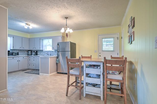 5950 Lone Star Road, Kingsport, TN 37660