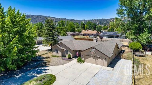 23781 Port Royal Court, Tehachapi, CA 93561