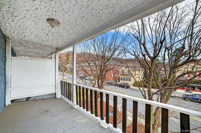 364 Ashford Avenue 2E, Dobbs Ferry, NY 10522