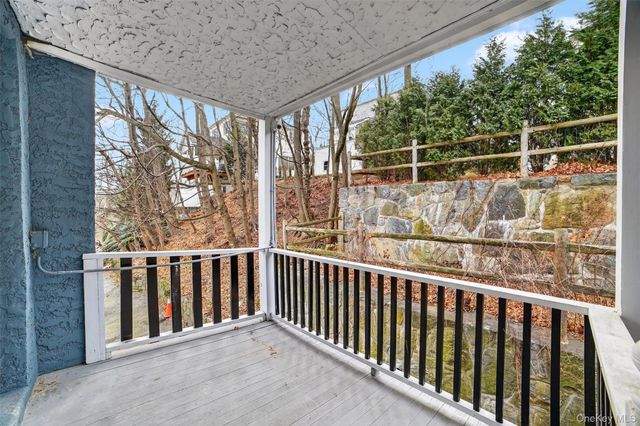 364 Ashford Avenue 2E, Dobbs Ferry, NY 10522