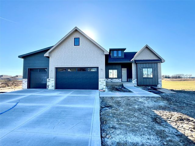 1330 NW Brooks Drive, Waukee, IA 50263