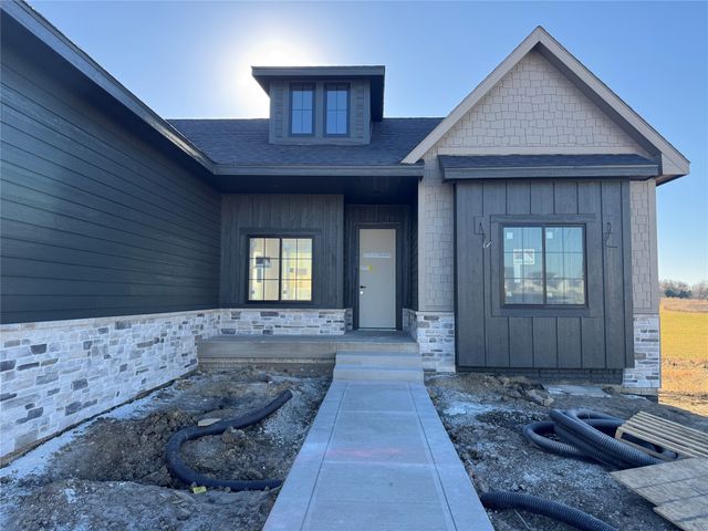 1330 NW Brooks Drive, Waukee, IA 50263