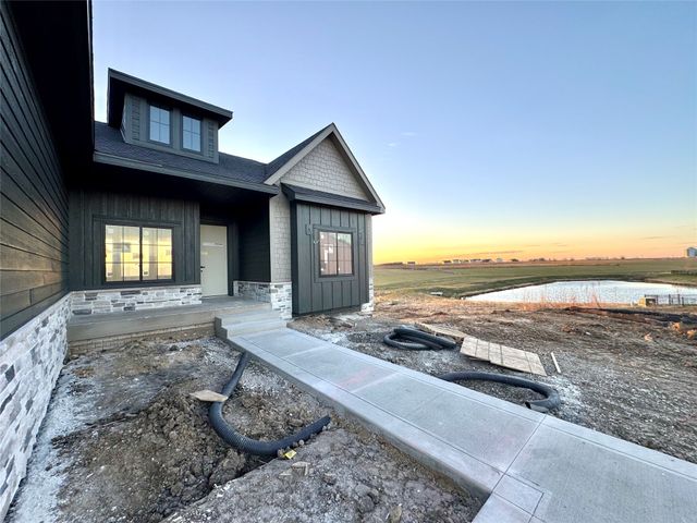 1330 NW Brooks Drive, Waukee, IA 50263