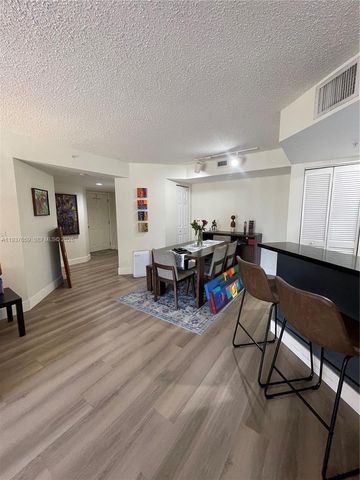 2009 SE 10th Ave 303, Fort Lauderdale, FL 33316