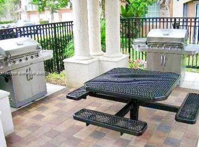 2009 SE 10th Ave 303, Fort Lauderdale, FL 33316