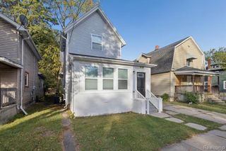 909 N Pine Street, Lansing, MI 48906