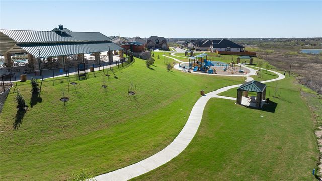 137 Big Leaf DR, Buda, TX 78610