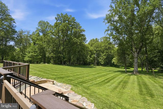 7124 IVAKOTA RD, Clifton, VA 20124