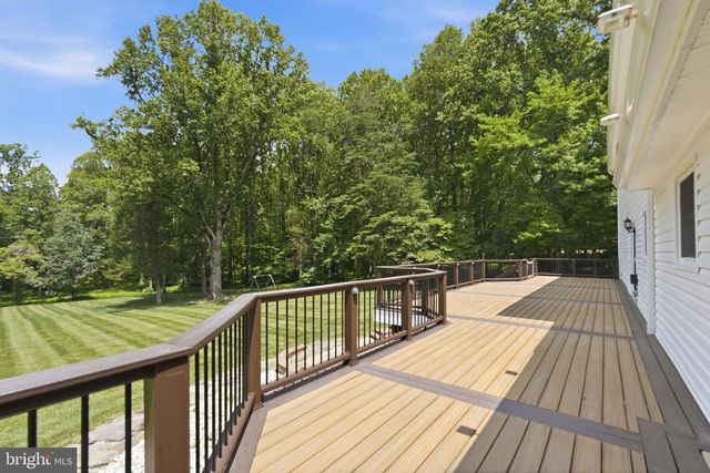 7124 IVAKOTA RD, Clifton, VA 20124