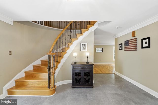 7124 IVAKOTA RD, Clifton, VA 20124