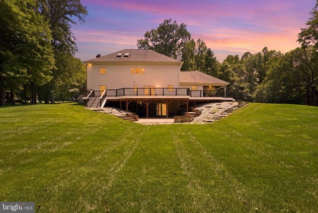 7124 IVAKOTA RD, Clifton, VA 20124