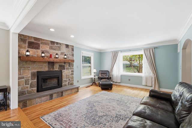 7124 IVAKOTA RD, Clifton, VA 20124