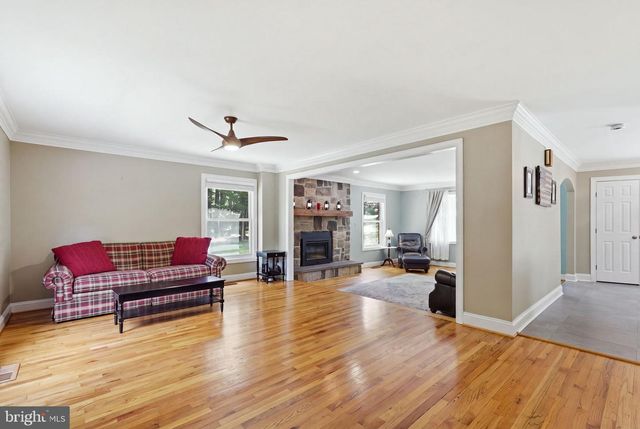 7124 IVAKOTA RD, Clifton, VA 20124
