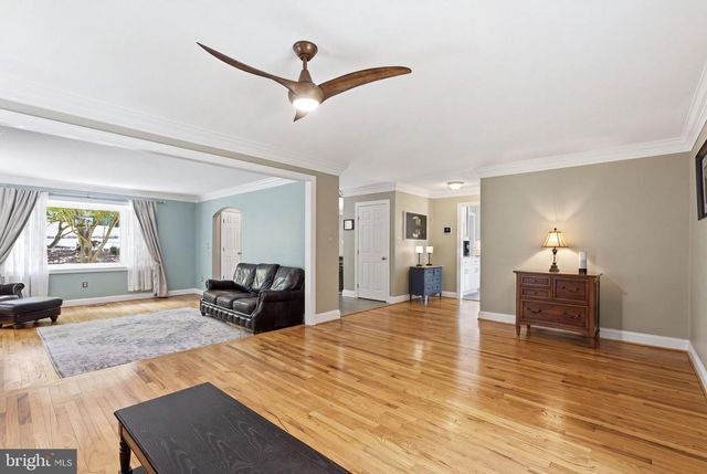 7124 IVAKOTA RD, Clifton, VA 20124