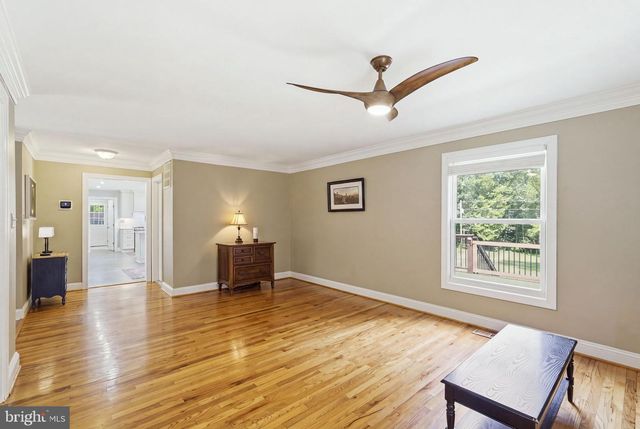 7124 IVAKOTA RD, Clifton, VA 20124