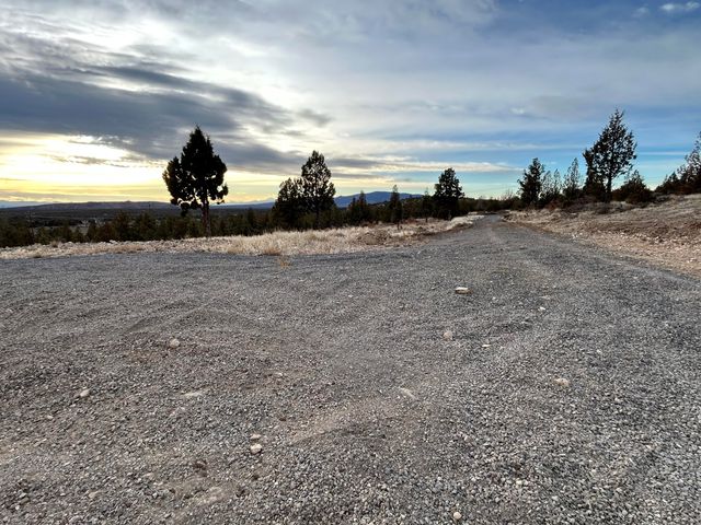 3021 SE Indian Lane, Prineville, OR 97754
