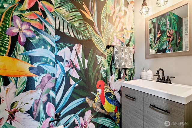 213 Williams Boulevard NE, Orting, WA 98360