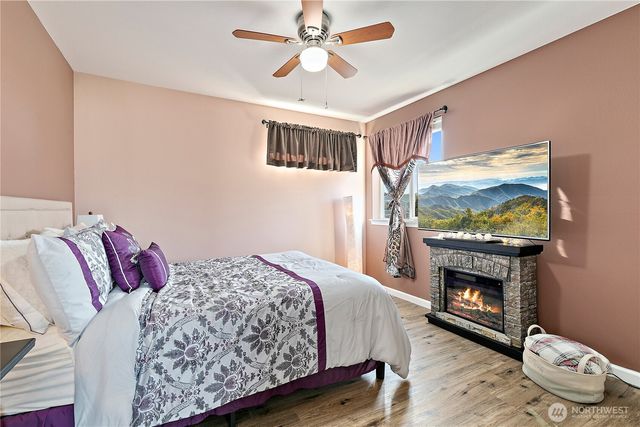 213 Williams Boulevard NE, Orting, WA 98360