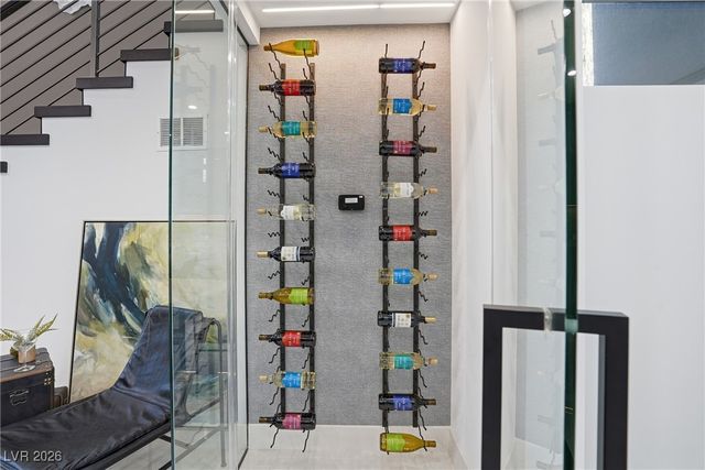 2824 Queens Courtyard Drive, Las Vegas, NV 89109