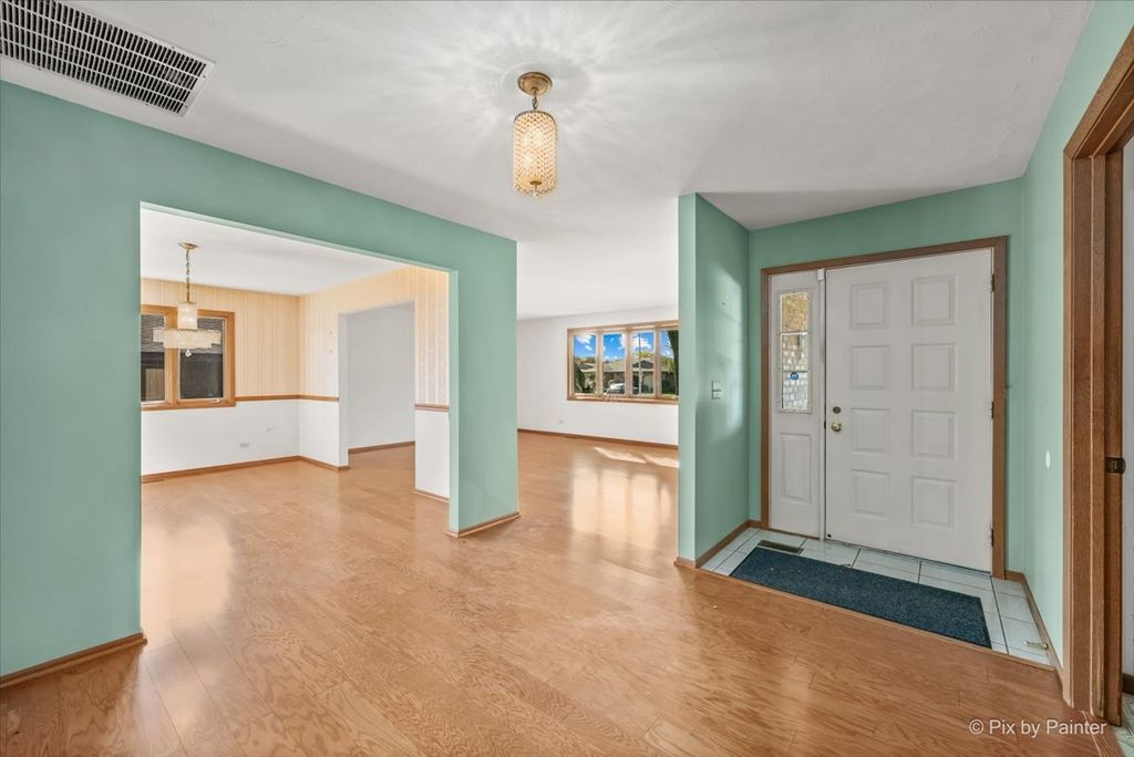 105 Haverhill Lane, Schaumburg, IL 60193 — photo 3