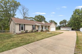 5707 Werner Drive, High Ridge, MO 63049