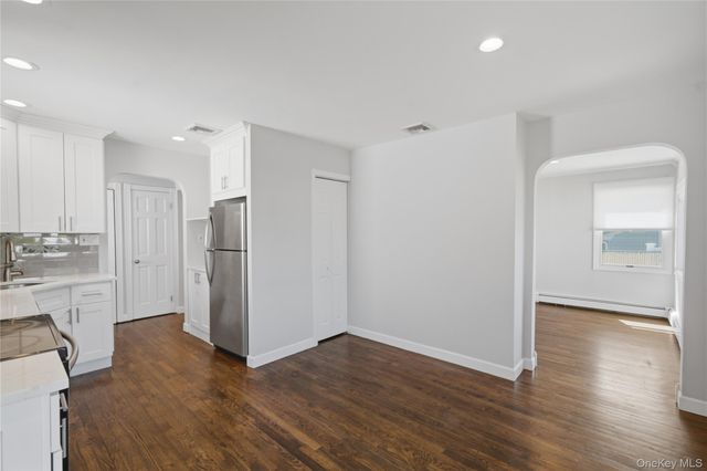 305 Arnold Avenue, West Babylon, NY 11704