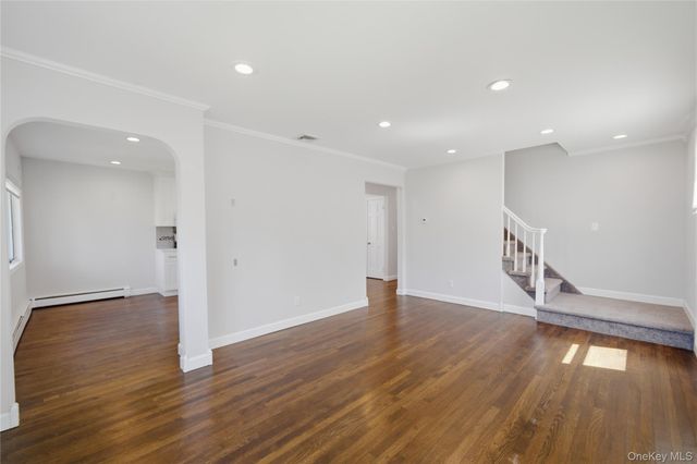 305 Arnold Avenue, West Babylon, NY 11704